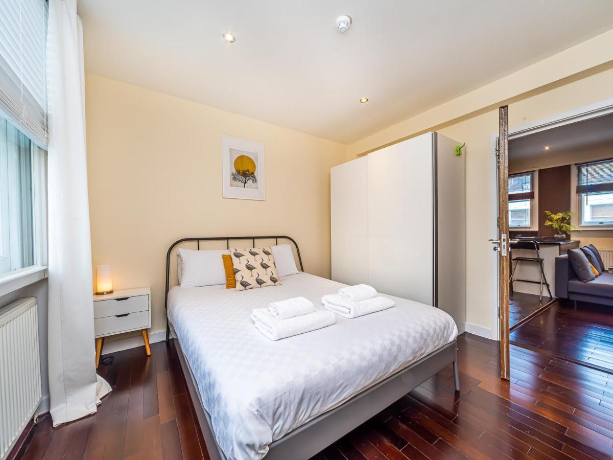 Pass The Keys West End Apartment Near Tottenham Court Road London Bagian luar foto