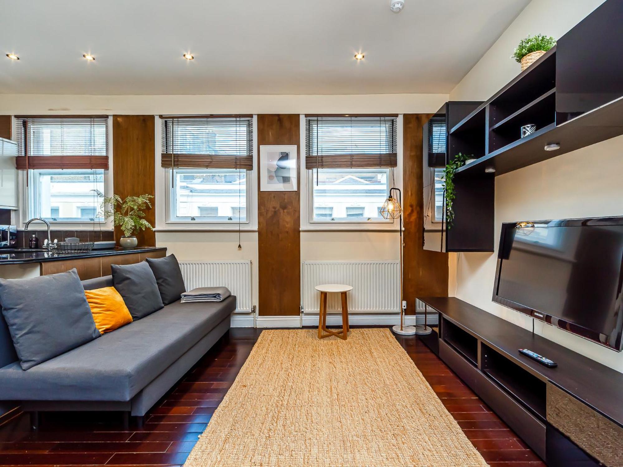 Pass The Keys West End Apartment Near Tottenham Court Road London Bagian luar foto