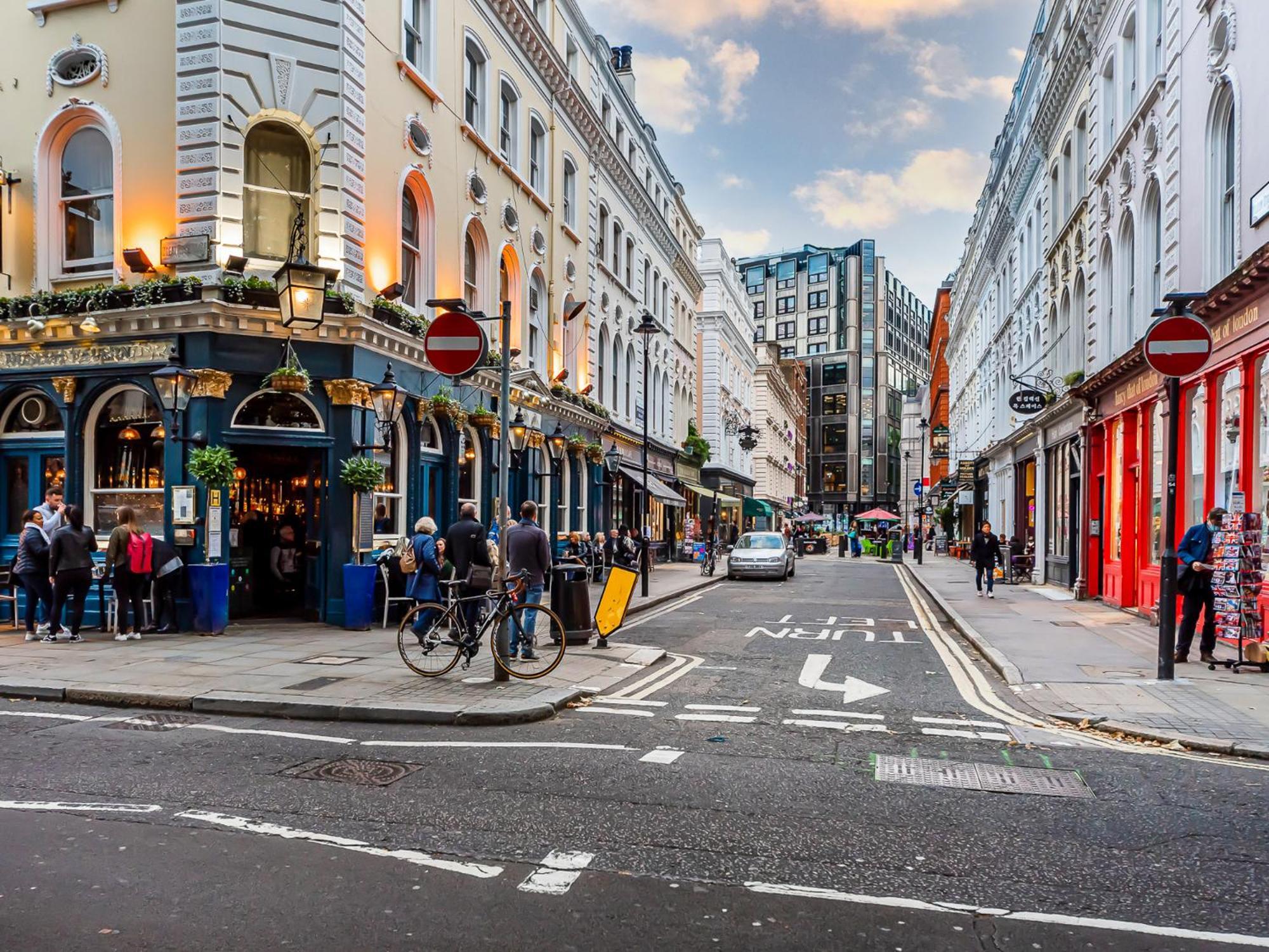 Pass The Keys West End Apartment Near Tottenham Court Road London Bagian luar foto