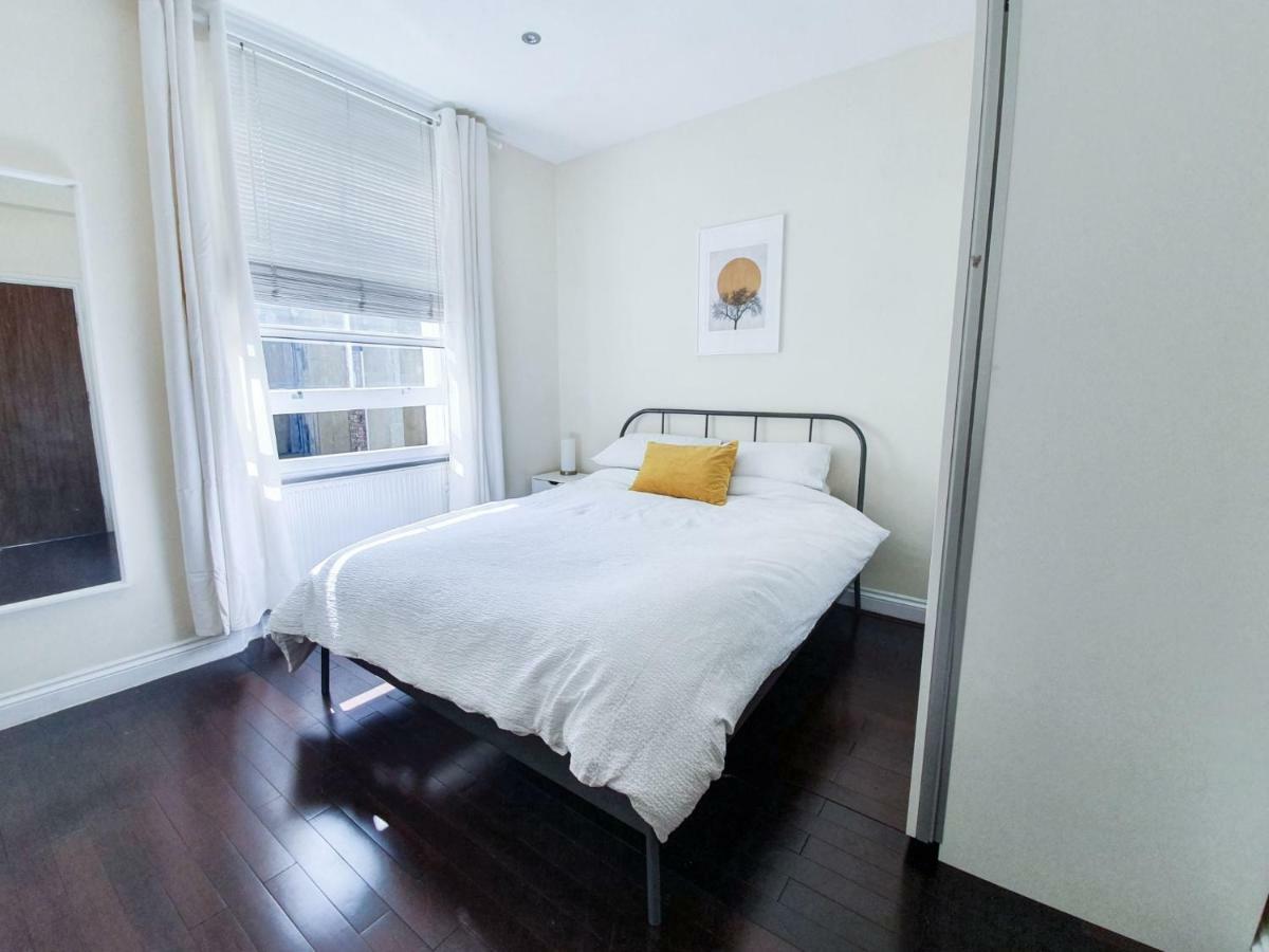 Pass The Keys West End Apartment Near Tottenham Court Road London Bagian luar foto