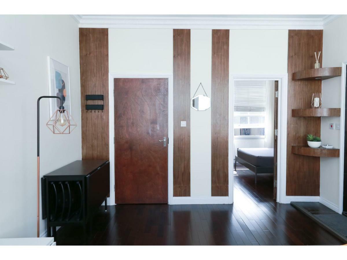 Pass The Keys West End Apartment Near Tottenham Court Road London Bagian luar foto