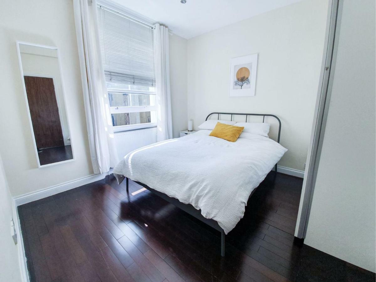Pass The Keys West End Apartment Near Tottenham Court Road London Bagian luar foto