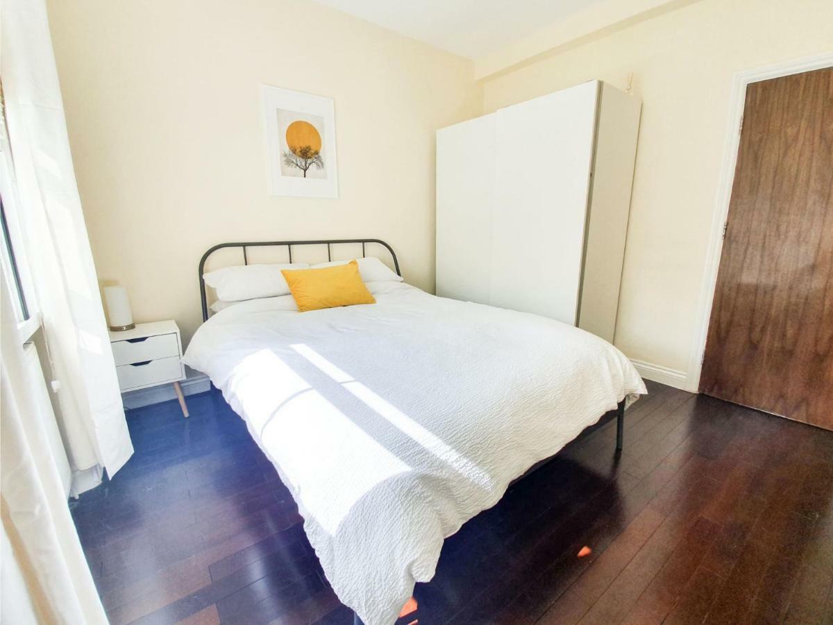 Pass The Keys West End Apartment Near Tottenham Court Road London Bagian luar foto
