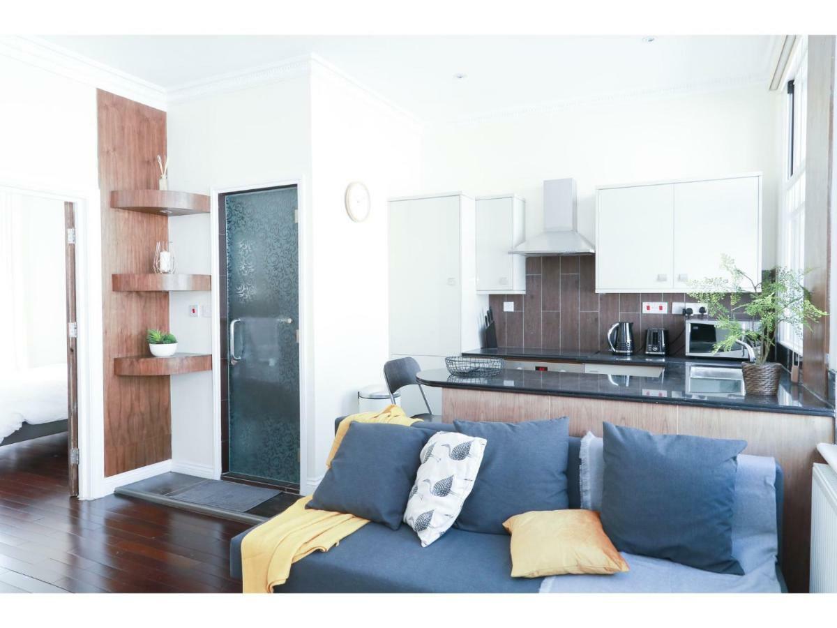 Pass The Keys West End Apartment Near Tottenham Court Road London Bagian luar foto